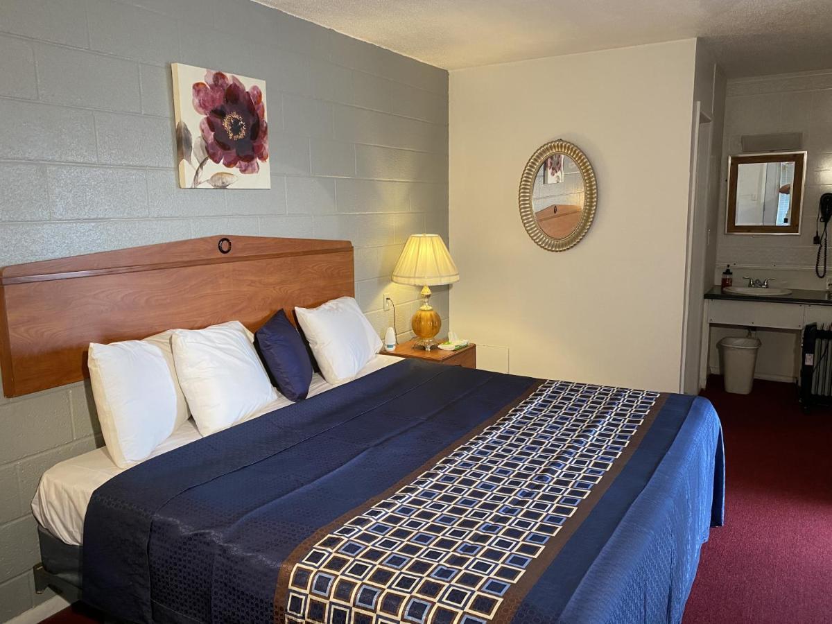 Knights Inn Fairview Buitenkant foto