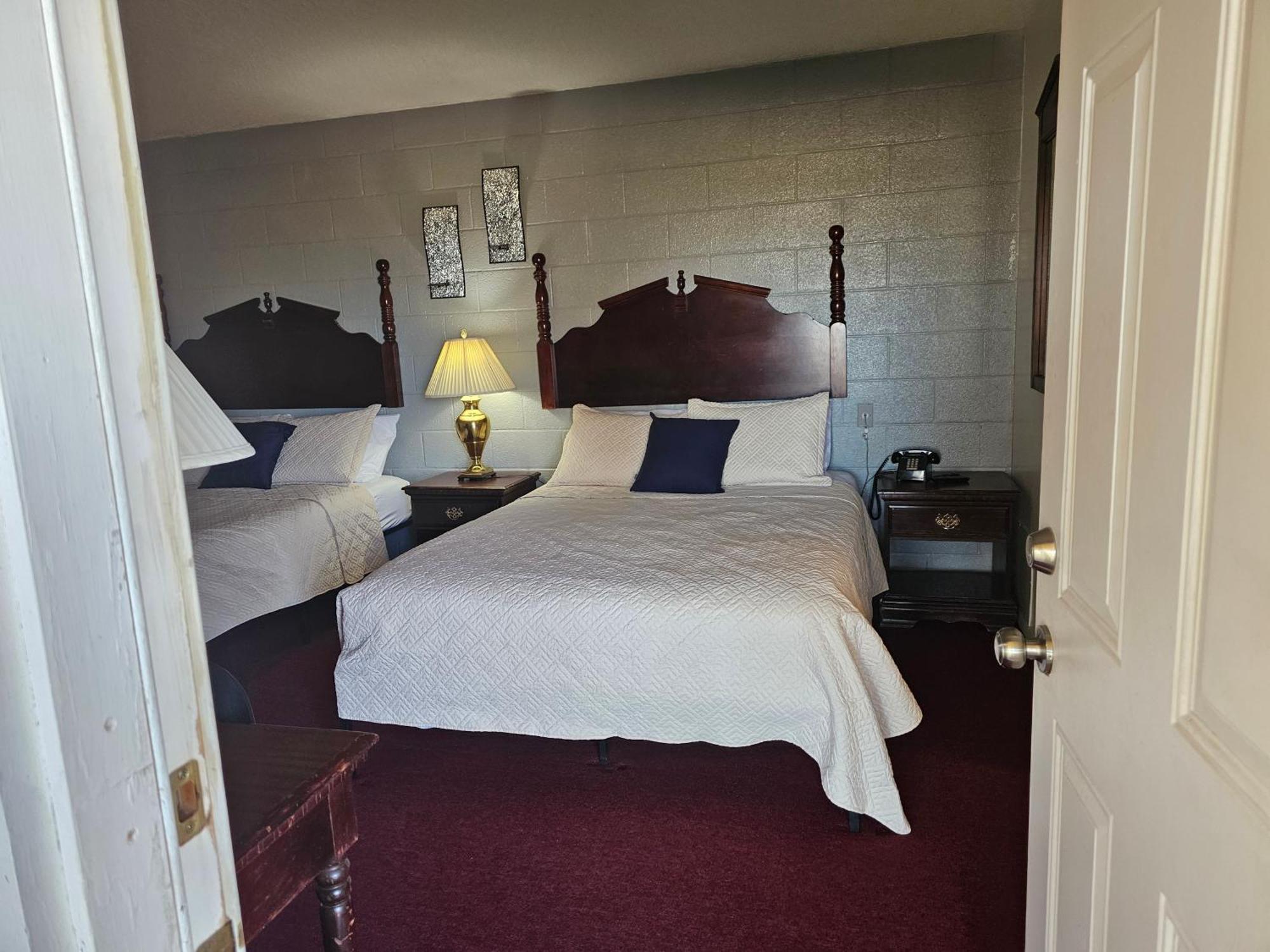 Knights Inn Fairview Buitenkant foto